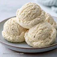 Vanilla Ice Cream: Creamy and Rich