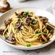 Mushroom Garlic Spaghetti in 30 Minutes